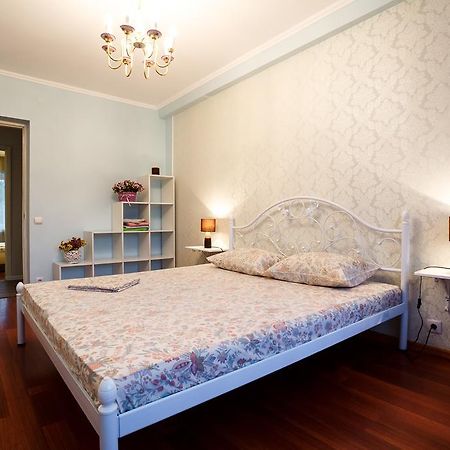 Chornovola Avenue Apartment Lviv Luaran gambar